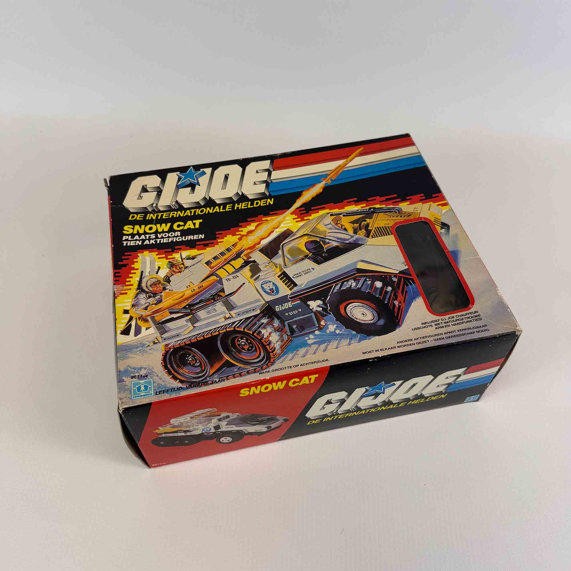Snow Cat met driver G.I. Joe