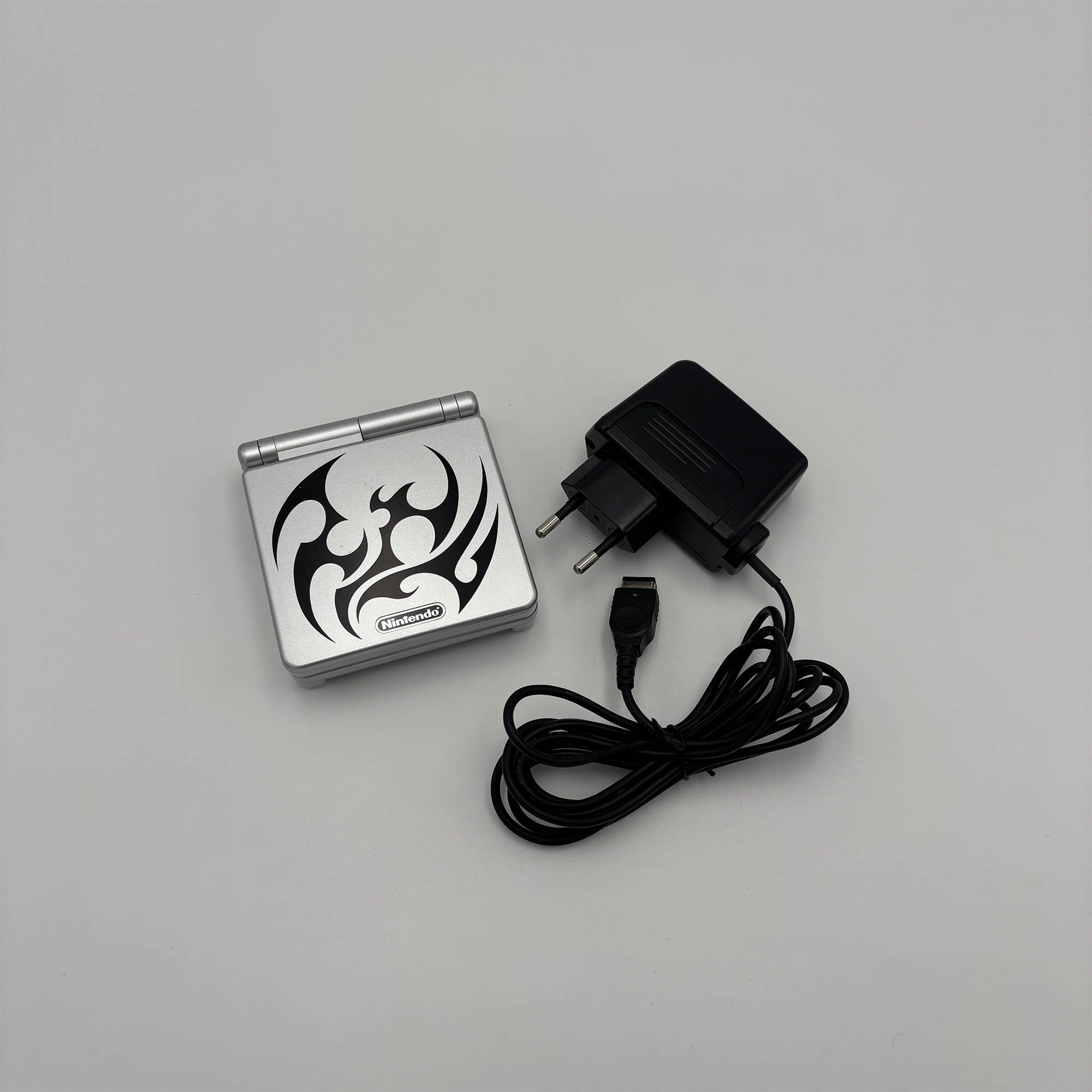 Game Boy Advance SP Console (Zilver,Tribal)