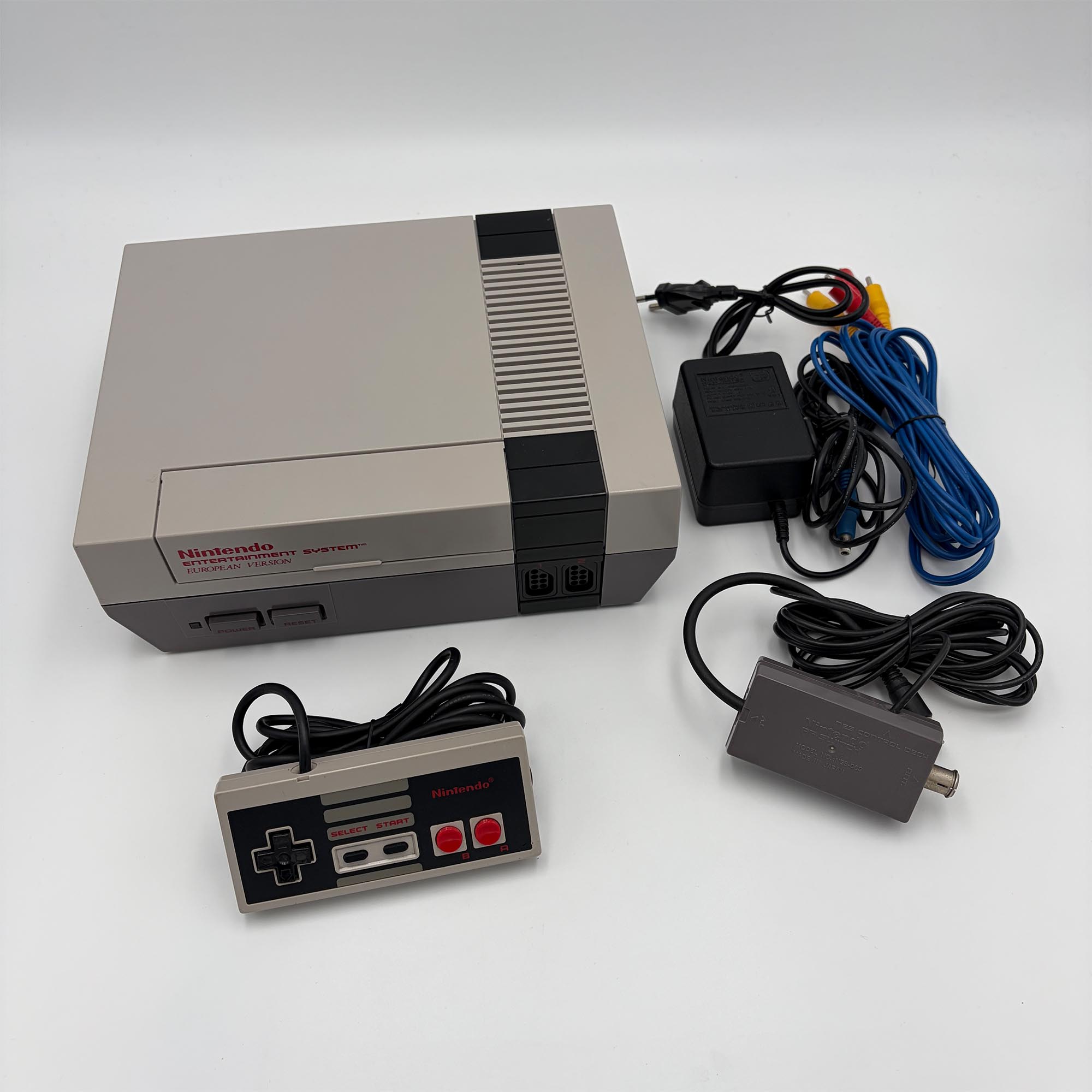 Nintendo NES Console