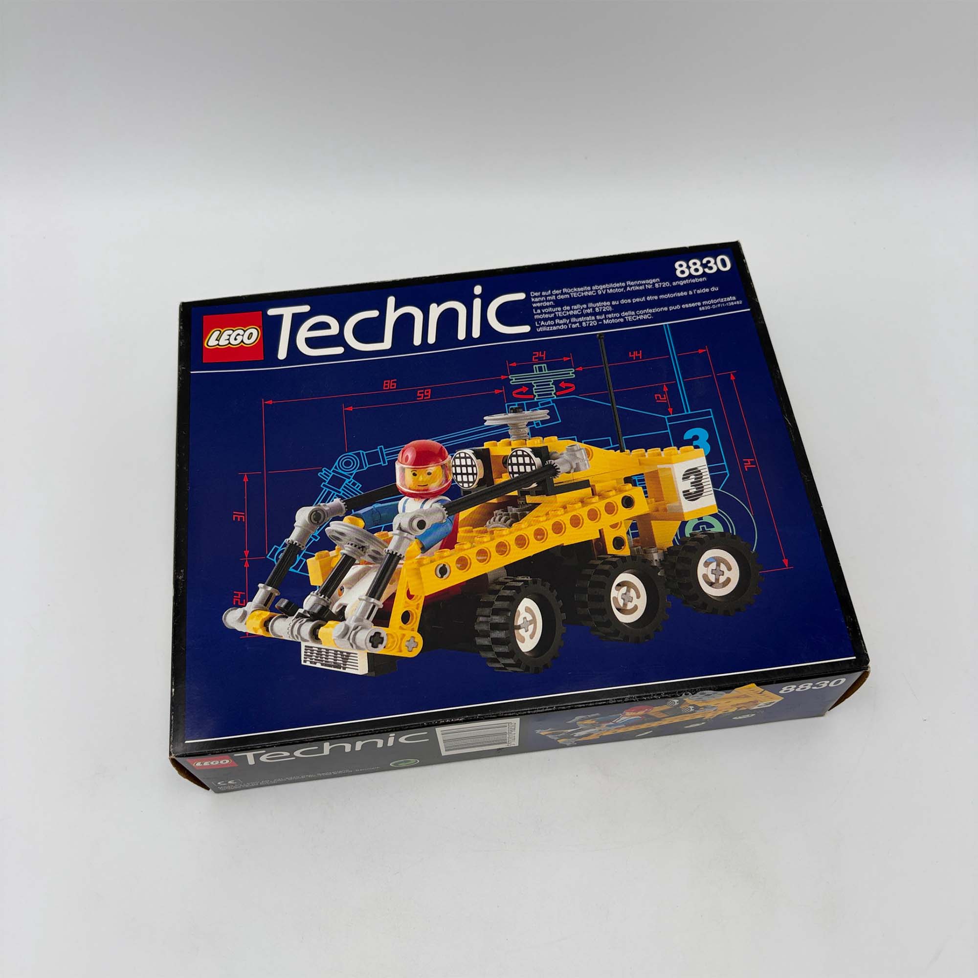 LEGO set 8830 Compleet in Verpakking (Sealed)